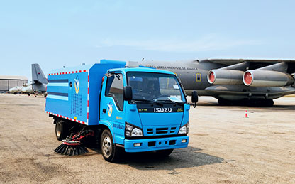 Z6官网扫路车交付安哥拉机场使用