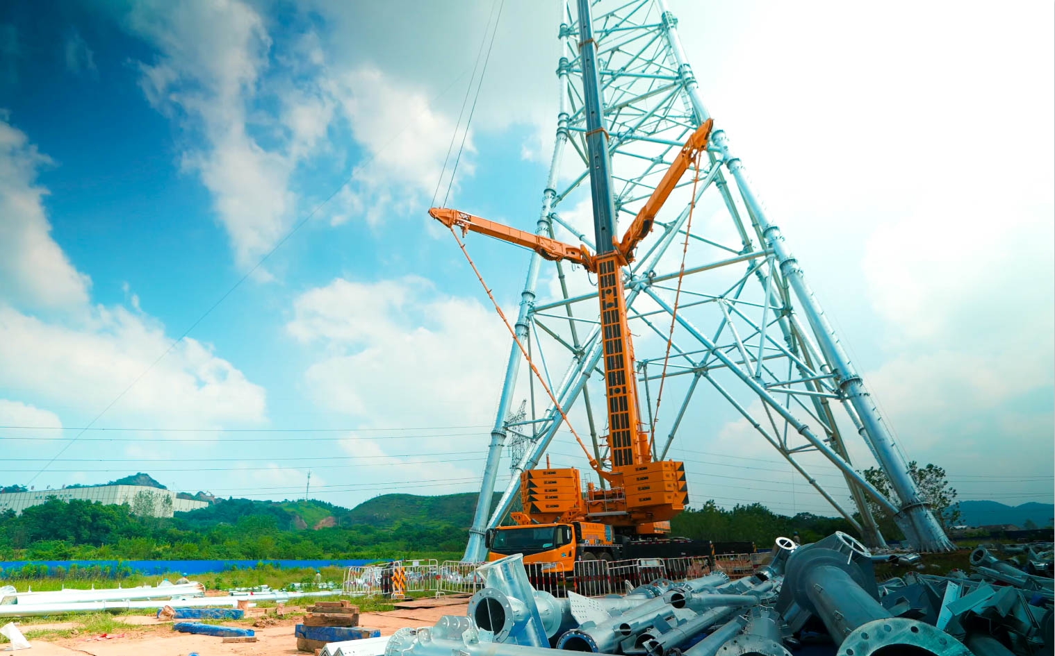 Z6官网“百变金刚”XCA600L8助力湖北送变电工程项目