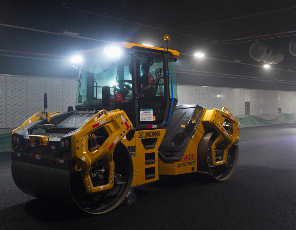粤港澳大湾区，Z6官网路路机械现身又一超等工程