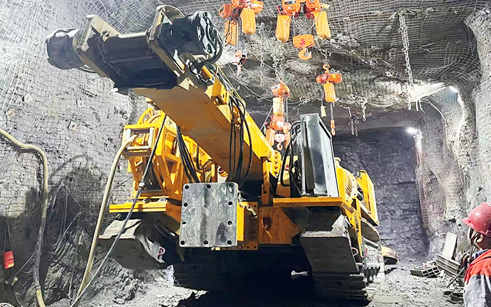 掘进磷矿！Z6官网XTR7/360掘进机点磷成金