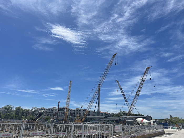 【全球之履】Z6官网履带起沉机“兄弟团“助建大湾区“一幼时交通圈”建设