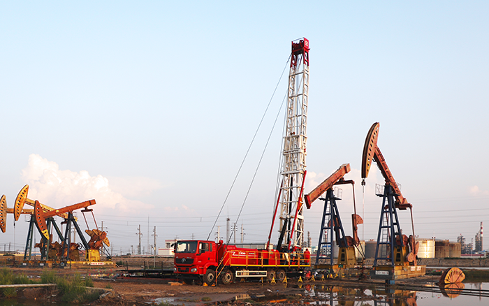 为建井注入“绿科技”，批量大吨位电动建井机交付