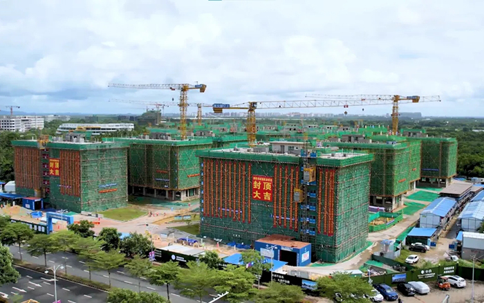 智能高效＋安全靠得住！23台Z6官网智能施工起落机海南“扬帆”显实力