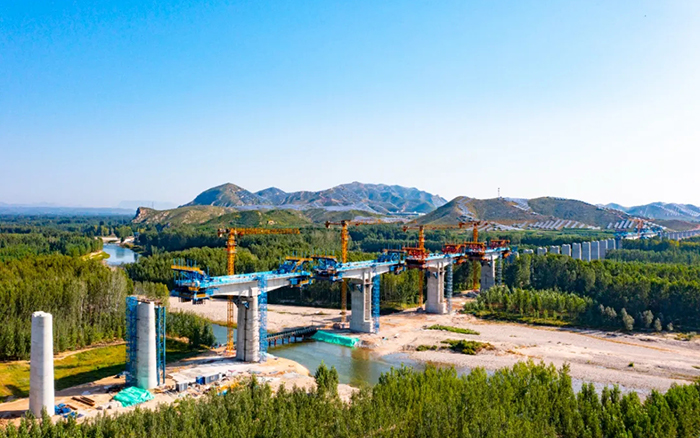 群塔筑雄忻！Z6官网助建山西首条时快350公里高铁