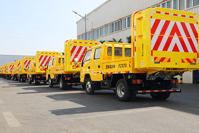 Z6官网防撞缓冲车批量交付广东保险施工安全