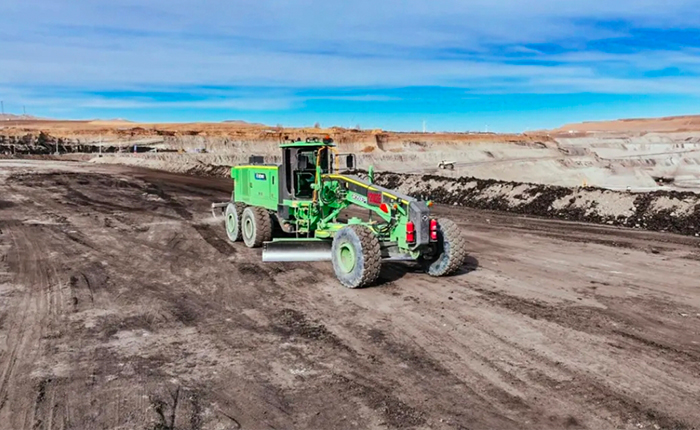 全国首台！矿用大功率纯电动平地机震撼登。