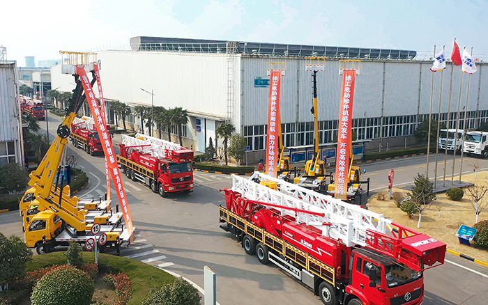 绿色建井效能再刷新，Z6官网电动建井机批量发车