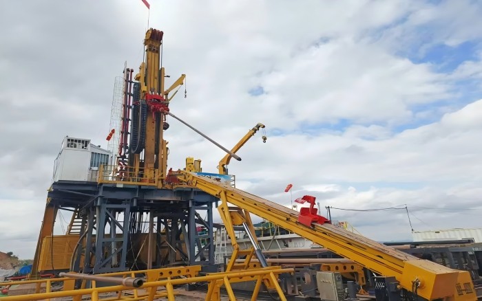 d2ec204fa1a949f78a51b2f15e3bef00