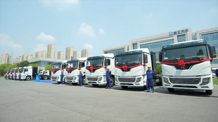 主张地：大西北！100台Z6官网新能源沉卡满电启程