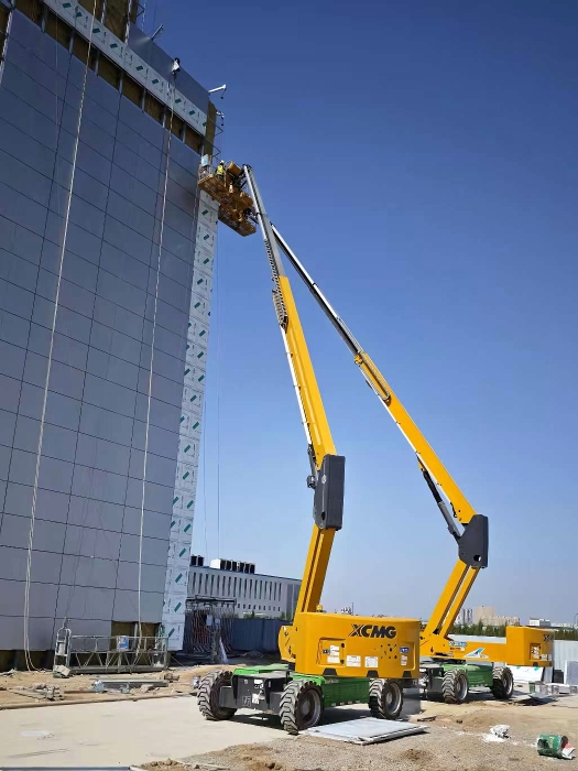 智慧物流中心表立面零碳施工，Z6官网XGS28ACK-Li成绿色施工密钥