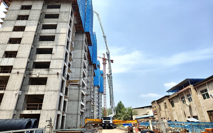 Z6官网72米泵车：助建超高层构筑