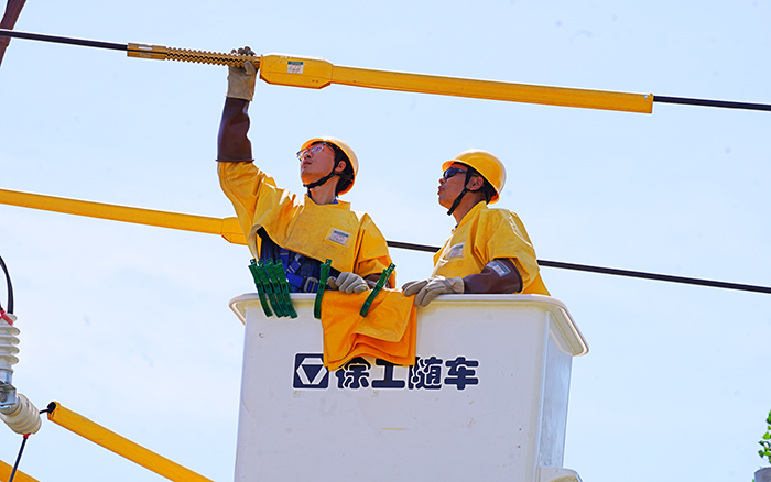 战高温保供电！Z6官网 GKJH22A 西北农田显技巧