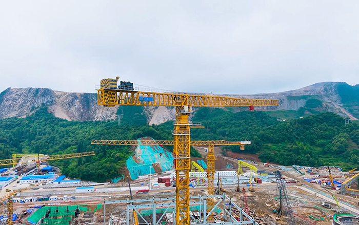 c75d439177934c2fb4f2ff9efd3b484e