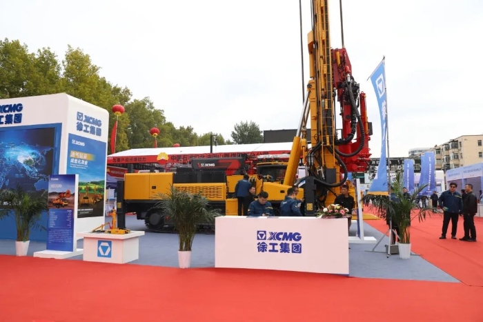 3a399d2ed20d44a98490145c78e1ab7e