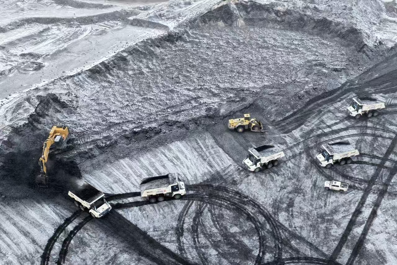 得到成功！Z6官网无人纯电矿卡在煤炭运输环节混行测试功效显著