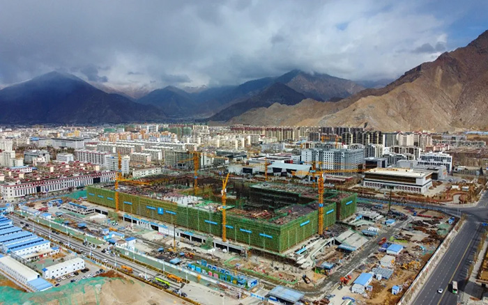 “世界屋脊”再建新地标！Z6官网群塔“交作业了”！