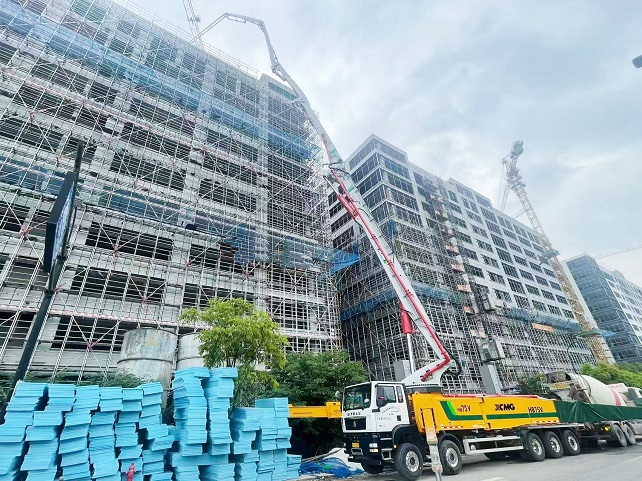 Z6官网75米泵车以“三维实力”界说高效施工